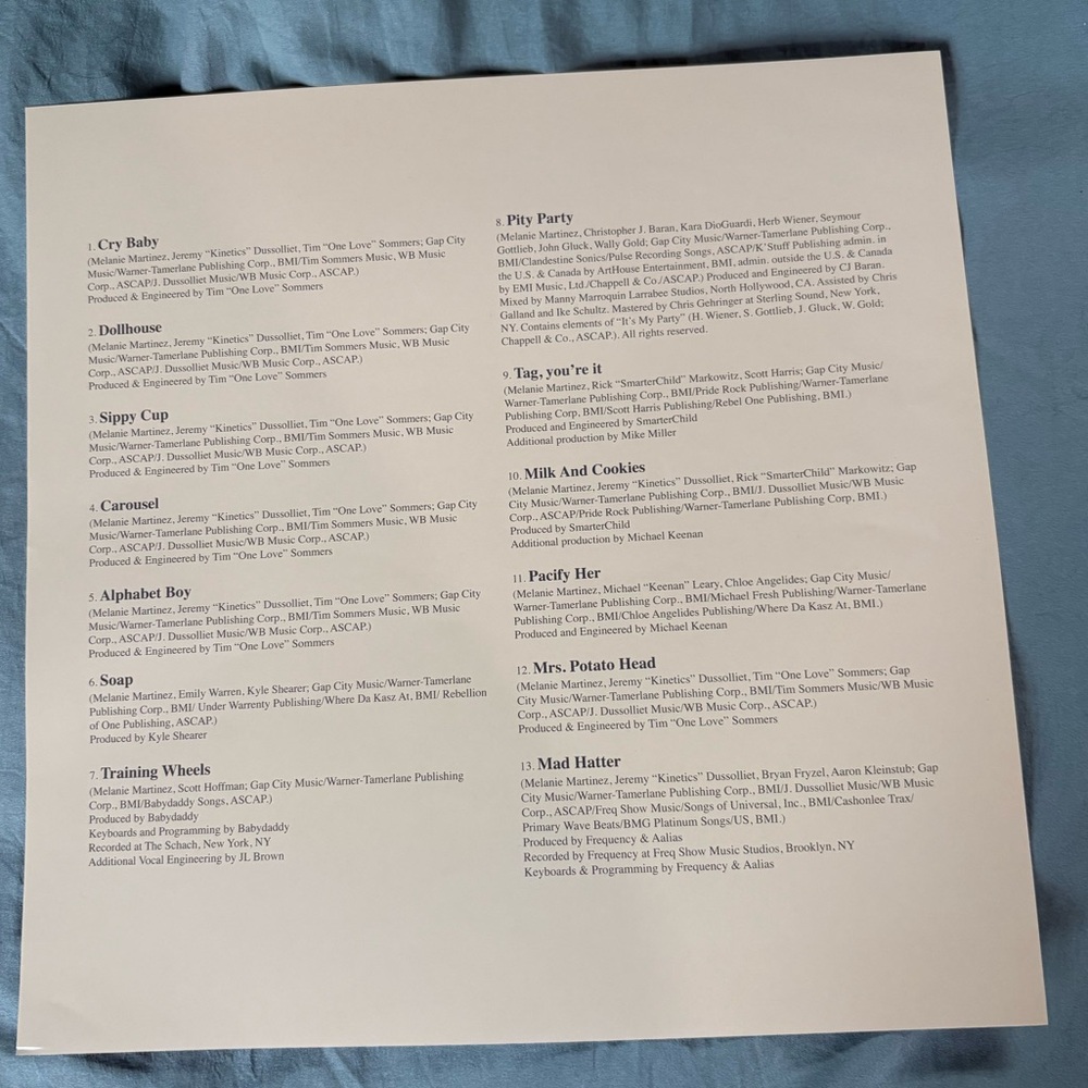 Melanie Martinez Crybaby Vinyl Record with Illustration Book - Picture 5 of 13
